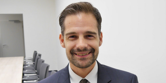 Prof. Dr. Christoph Schuck Prof. Dr. Christoph Schuck